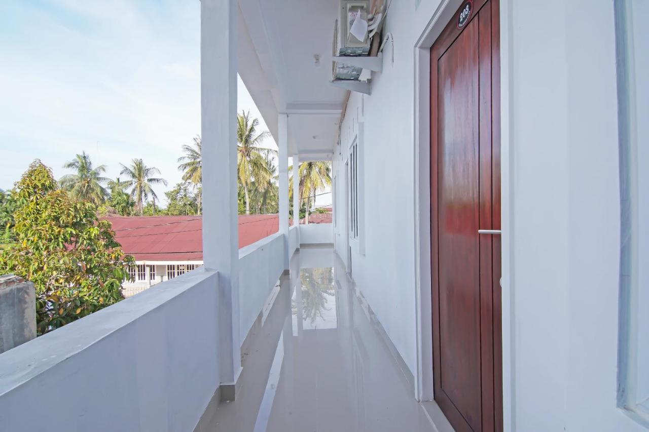 Oyo 91681 Raysa Homestay Pekanbaru Eksteriør billede